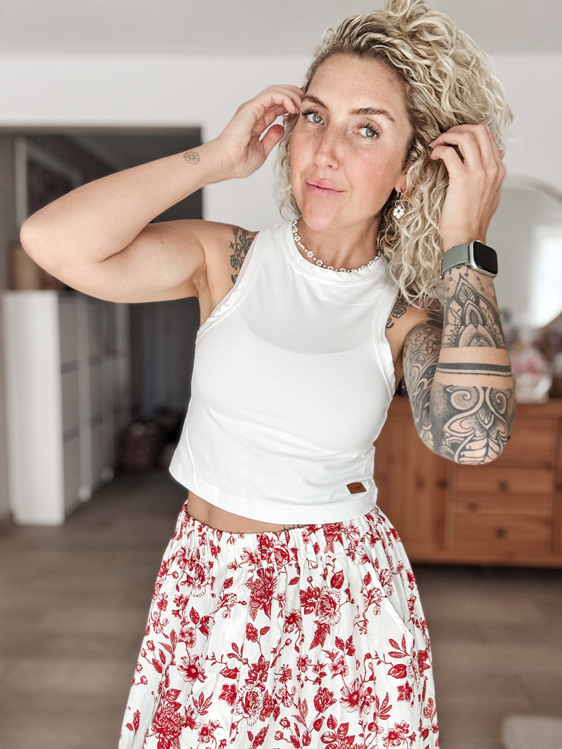 SUE|CROPPEDTOP|Cremeuni