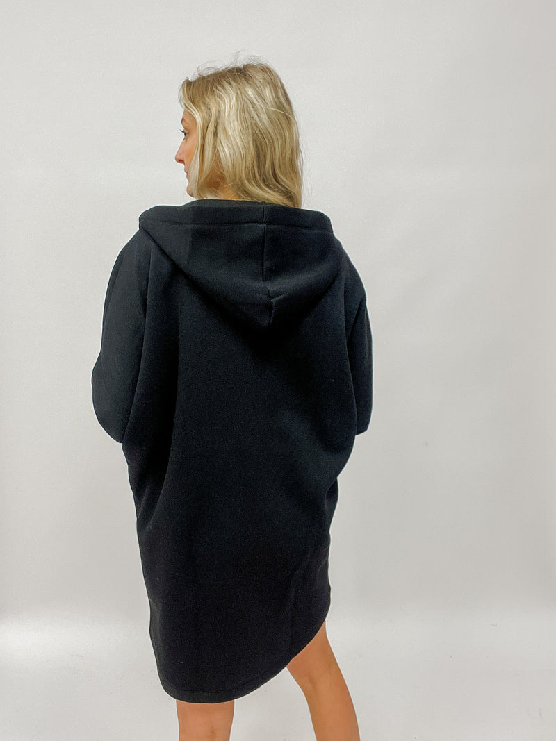 CRUMBY| CAPE | BLACK UNI